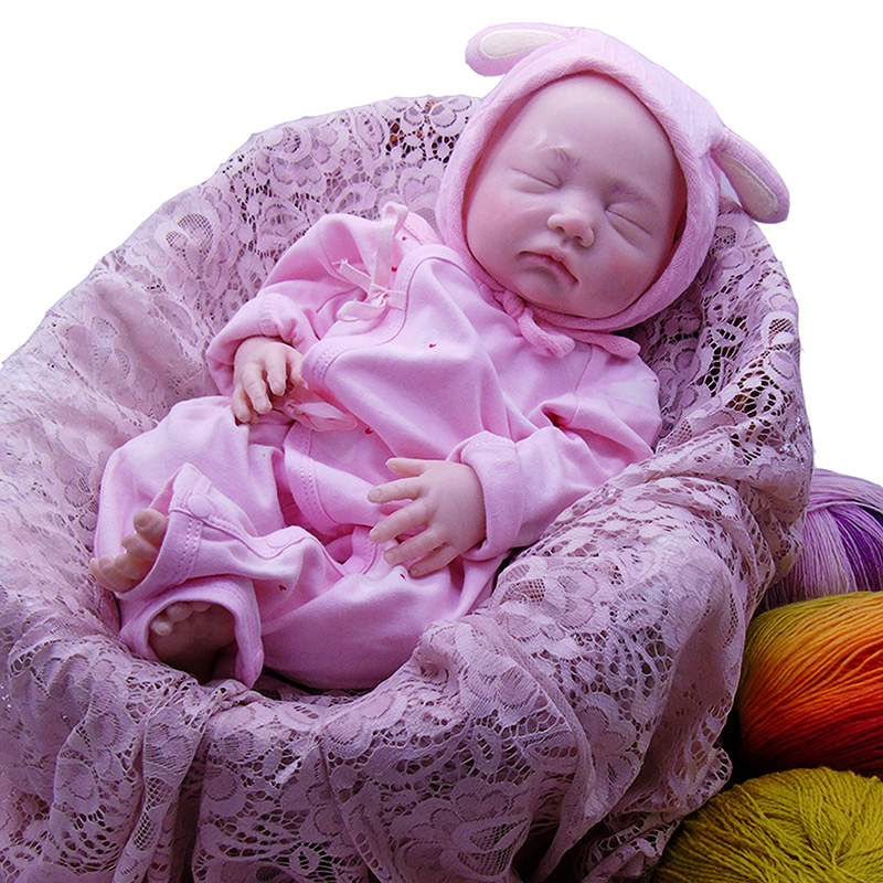 Doll de renaissance de simulation élevée Le matériau en silicone Reborn bébé endormi le silicone Reborn Doll réaliste (après le maquillage)